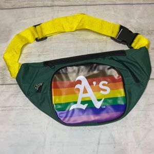 NWOT Idegy A’s Green Fanny Pack Bag